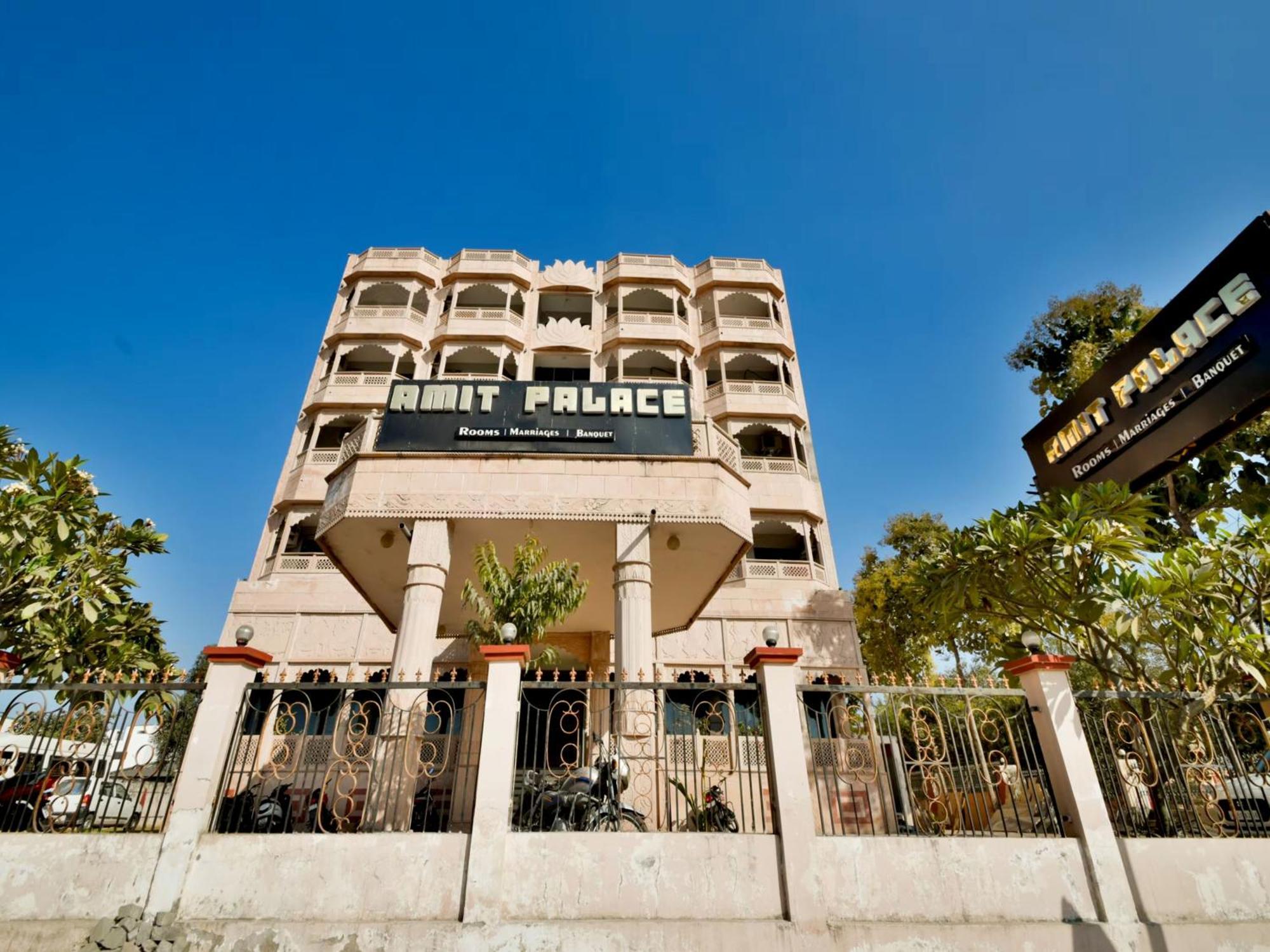 Capital O Amit Palace Bhīlwāra Kültér fotó